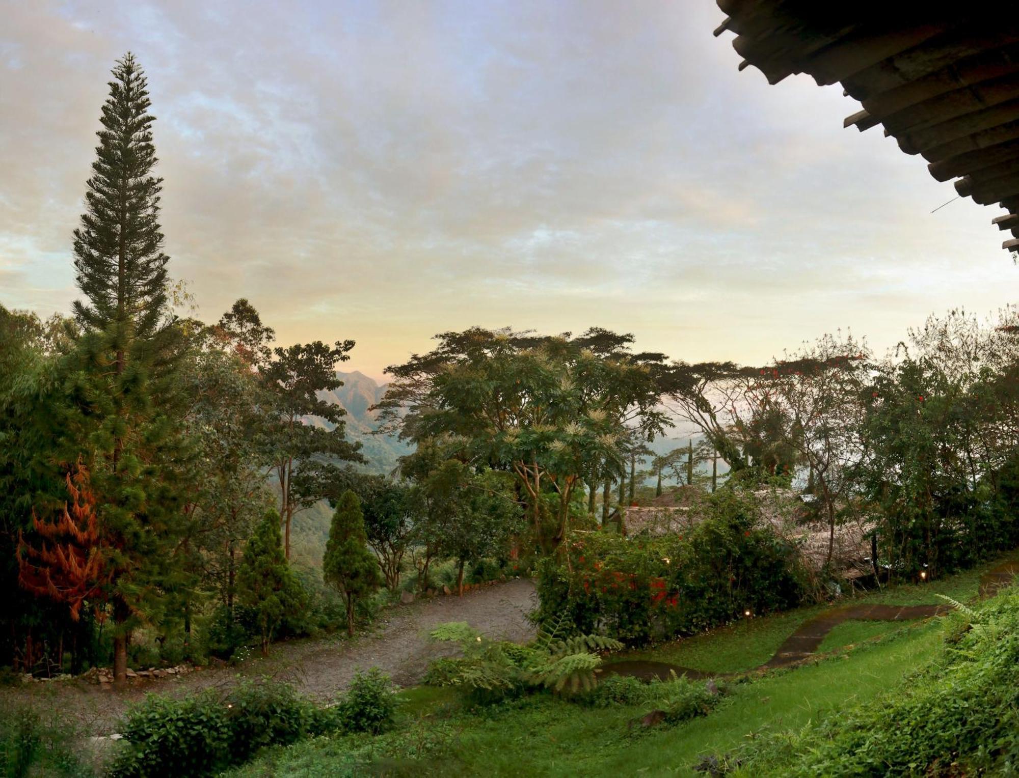 Manulalu B&B Bajawa Exterior photo